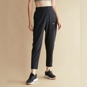 Nike Bliss Woven Black Training Pants with Pockets